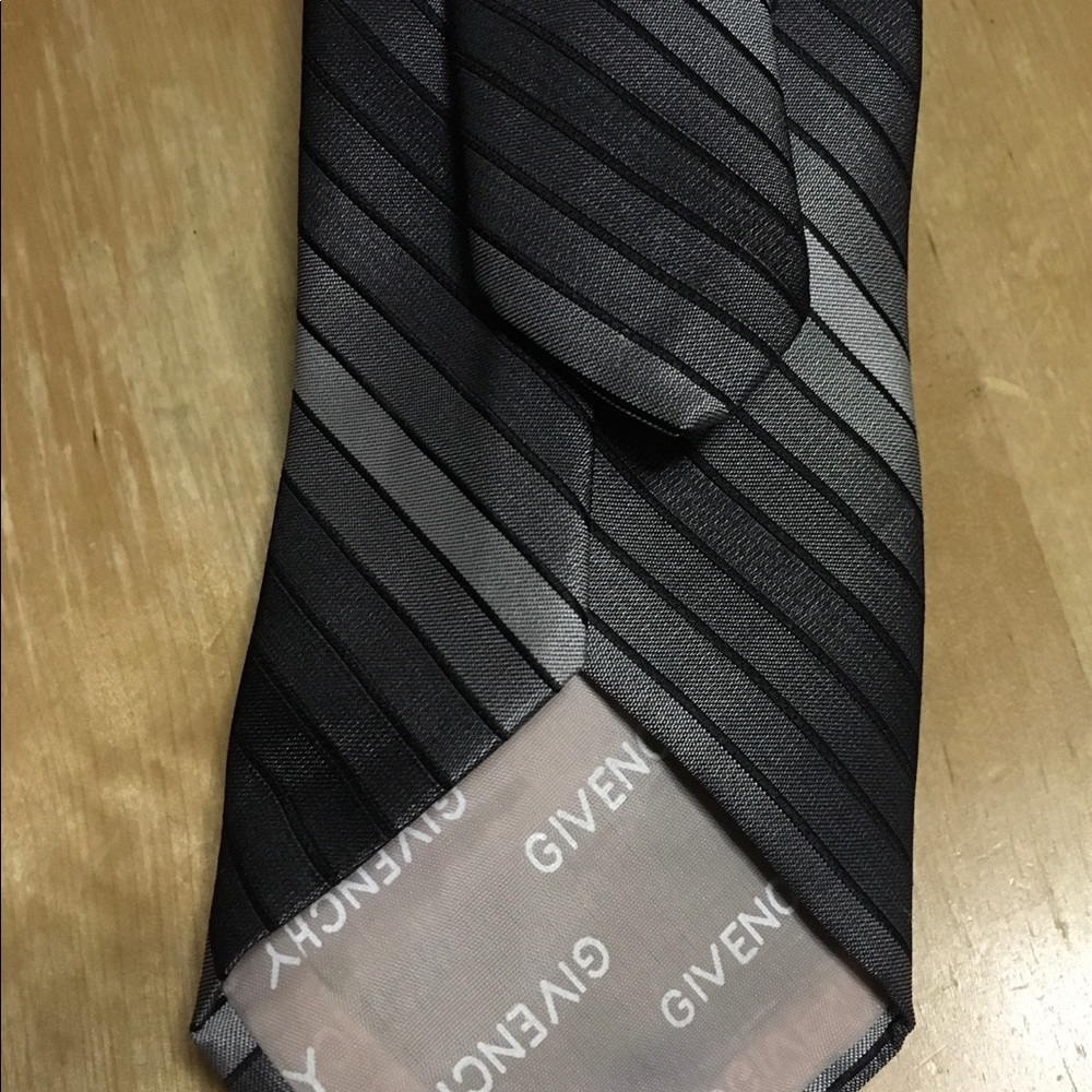 Givenchy Necktie - Picture 3 of 6